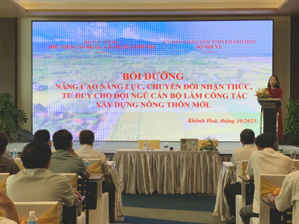 Khai giảng lớp “Bồi dưỡng nâng cao năng lực, chuyển đổi nhận thức, tư duy cho đội ngũ cán bộ làm công tác xây dựng nông thôn mới”